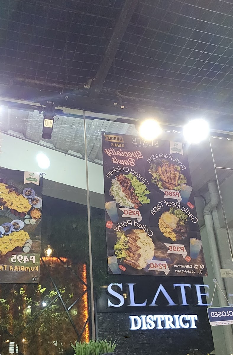 Menu Slate District-3